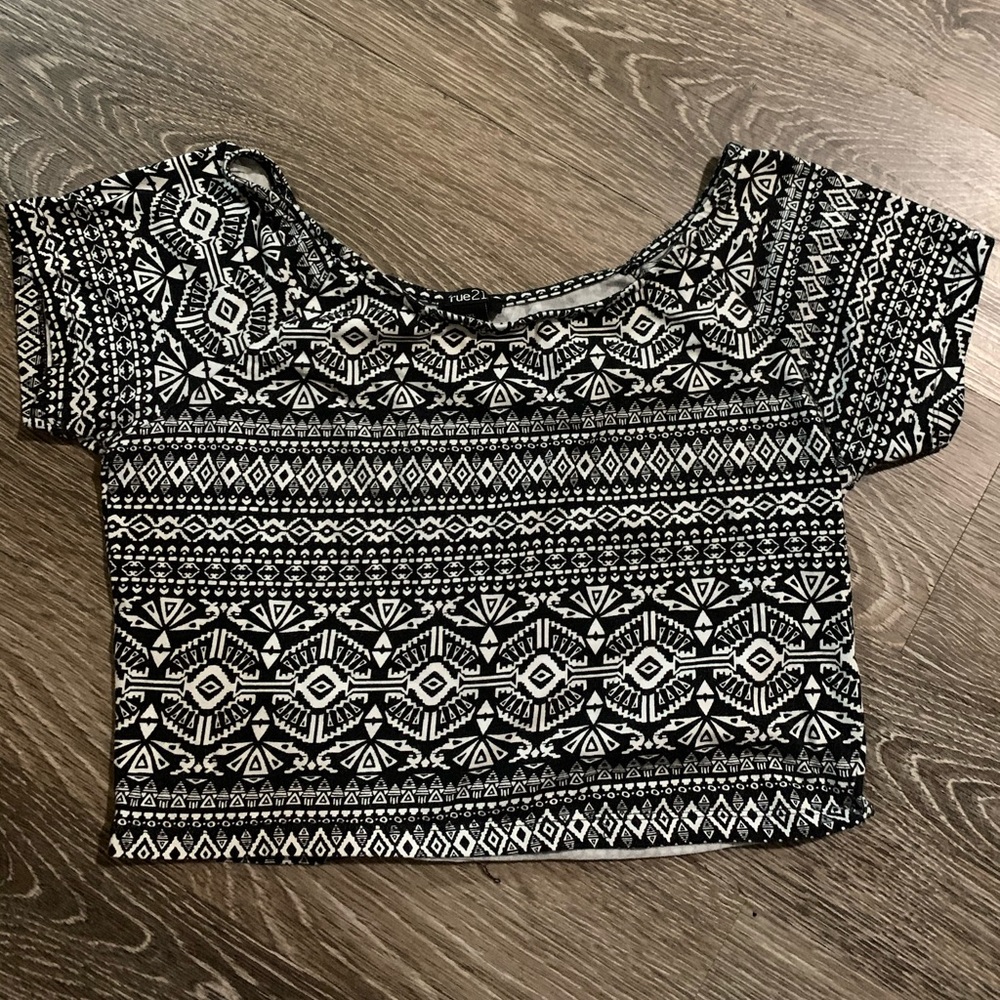Cropped T-shirt